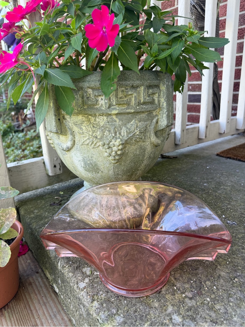 Art Deco vintage pink depression glass console bowl